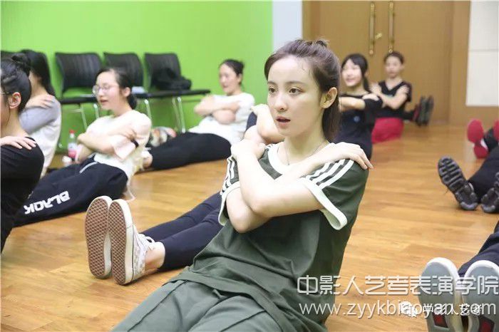 聲樂培訓(xùn)機(jī)構(gòu)哪家好.jpg