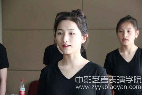 中影藝考表演學(xué)院聲樂課堂.JPG