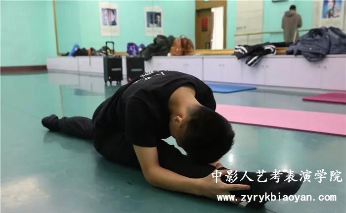 男生形體訓練