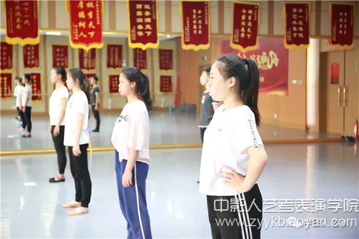  中影人表演學院聲樂培訓好不好.jpg