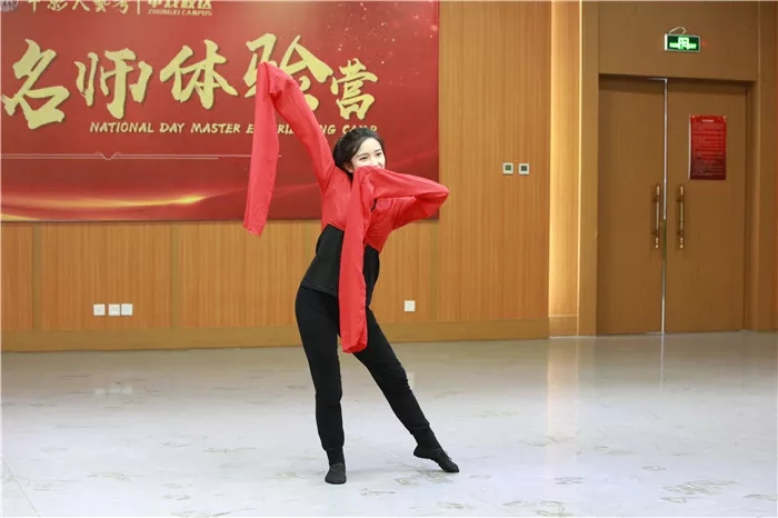 緊鑼密鼓向前沖！中影人教育表演沖刺班開班第一考開始啦~~~