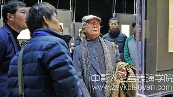 展覽現場熱切交流.jpg